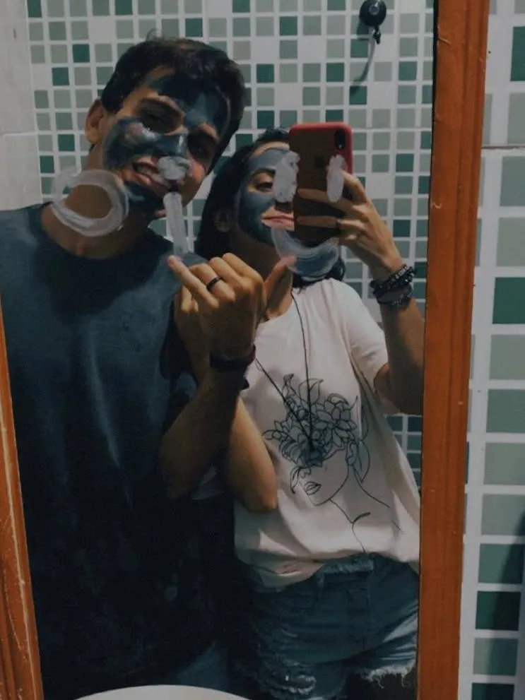 Skincare antes de namorar - faz sentido desconfiarem, né?